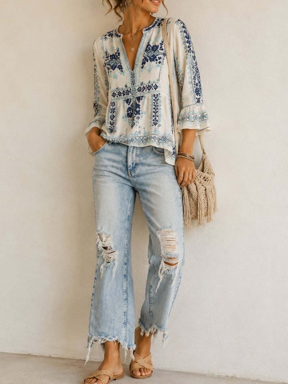 Yoga Jeans Distressed Cropped Straight Leg Jeans Light Wash Size 31 Frayed Hem